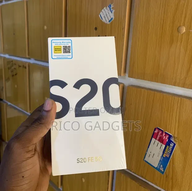 New Samsung Galaxy S20fe 128gb