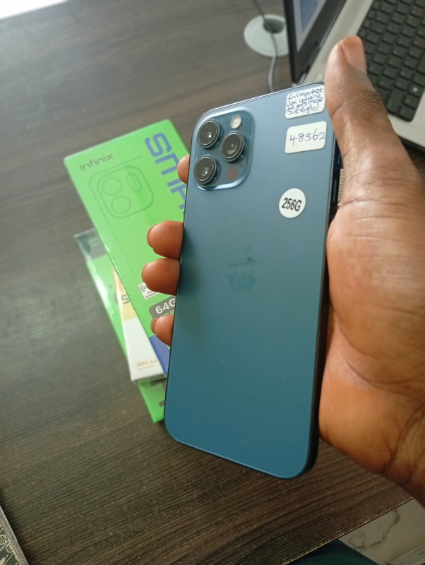 UK USED IPHONE 12PRO MAX 256GB