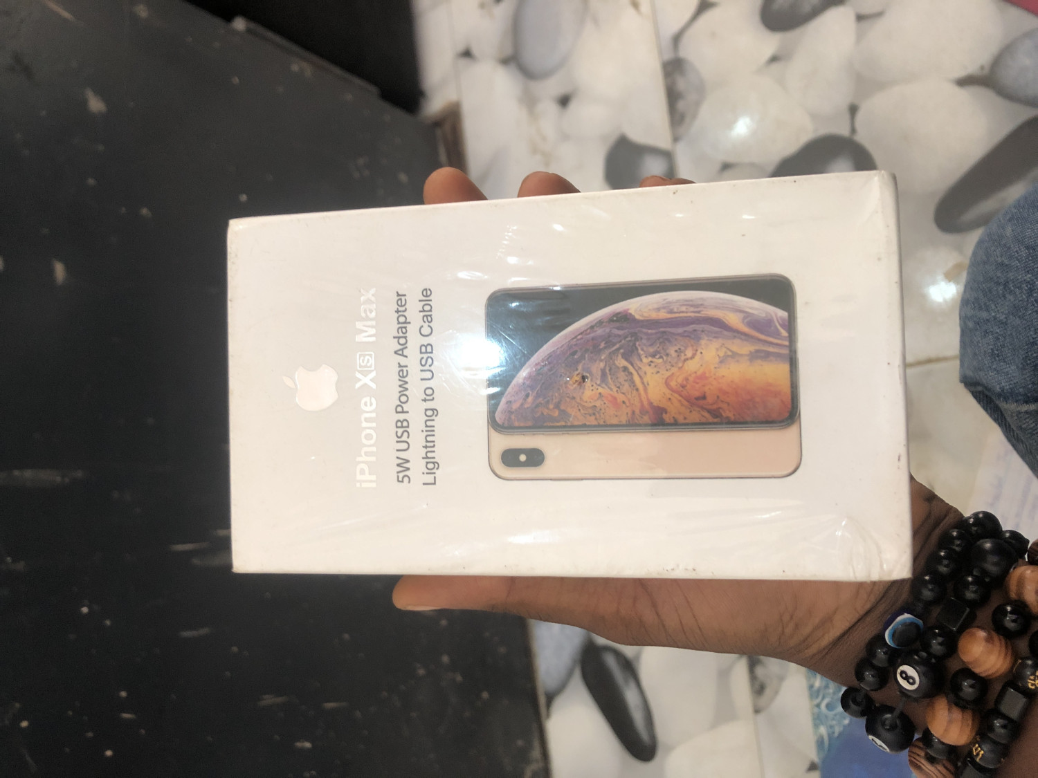 IPhone XS Max 5W USB Power Adapter