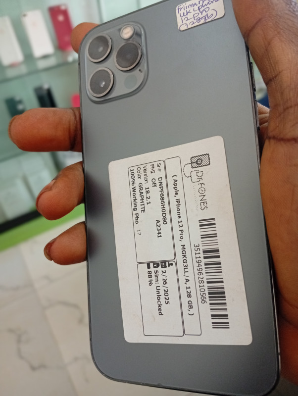 UK USED IPHONE 12PRO 128GB